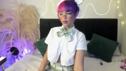 Snapshot of shurtty_legraan chatting on 11/23/25, 06:57 Shurtty online show from 11/23/25, 06:57