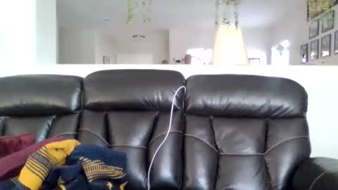 shwmeyours online show from 10/25/25, 06:57