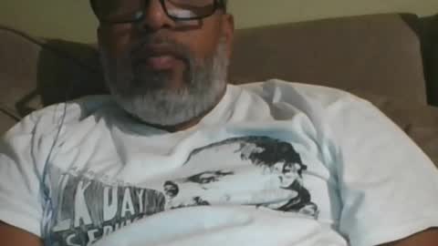 Snapshot of shy333 chatting on 10/28/25, 06:06 SHY333 online show from 10/28/25, 06:06