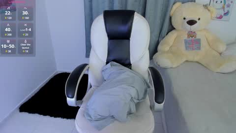 Nahomy online show from 12/14/24, 04:01