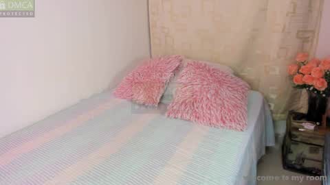 Snapshot of shy_angel_30 chatting on 04/06/26, 02:40 Angel online show from 04/06/26, 02:40