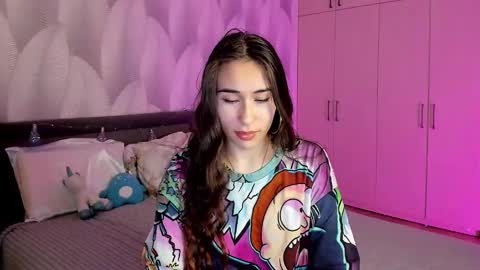 Snapshot of shy_bambiii chatting on 12/11/24, 02:09 Mika online show from 12/11/24, 02:09