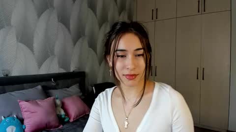 Mika online show from 01/27/25, 07:56