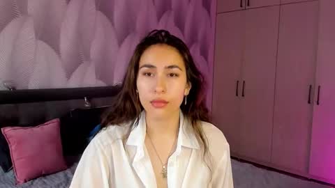 Snapshot of shy_bambiii chatting on 10/02/25, 02:29 Mika online show from 10/02/25, 02:29