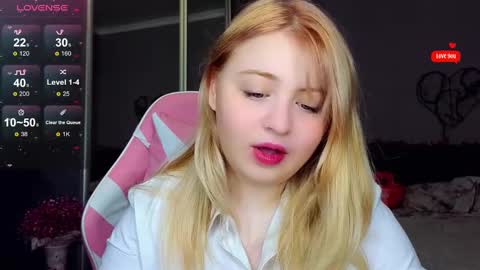 Molly online show from 02/20/25, 12:08