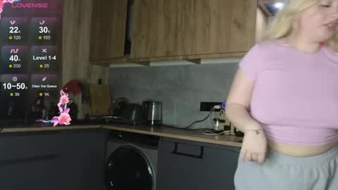 Molly online show from 04/04/26, 09:12