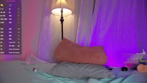 Snapshot of shy_booty18 chatting on 12/12/24, 01:21 Katya online show from 12/12/24, 01:21