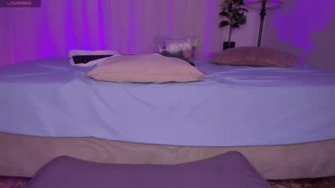 Snapshot of shy_booty18 chatting on 03/01/25, 12:01 Katya online show from 03/01/25, 12:01