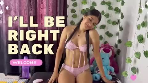 Snapshot of shy_brunnette chatting on 05/24/26, 02:00 Canela online show from 05/24/26, 02:00