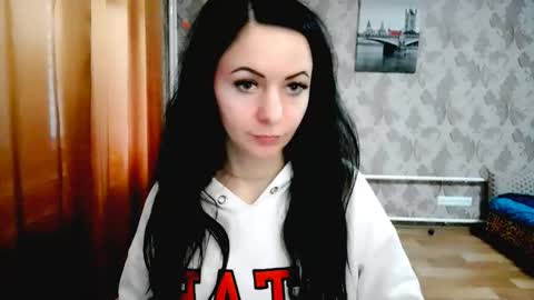 shy_cat_candy online show from 11/04/25, 01:21