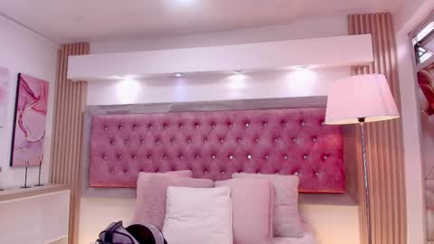 Snapshot of shy_cherry_ chatting on 04/03/26, 12:25 cherry online show from 04/03/26, 12:25