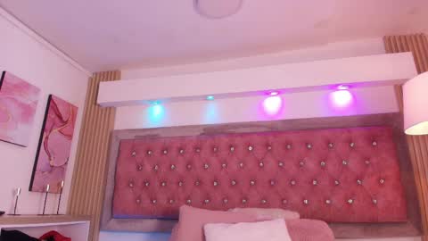 Snapshot of shy_cherry_ chatting on 04/05/26, 12:57 cherry online show from 04/05/26, 12:57