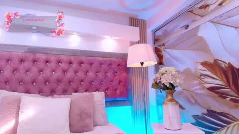 Snapshot of shy_cherry_ chatting on 04/12/26, 12:43 cherry online show from 04/12/26, 12:43