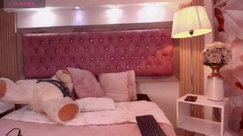 Snapshot of shy_cherry_ chatting on 04/14/26, 03:18 cherry online show from 04/14/26, 03:18