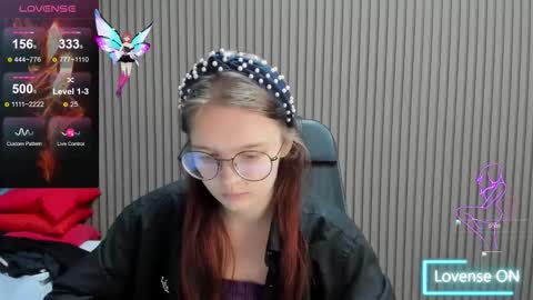 shy_elina01 online show from 10/05/25, 10:24