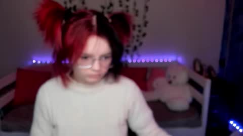 shy_elina01 online show from 11/14/25, 10:36