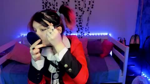 shy_elina01 online show from 12/04/25, 10:35