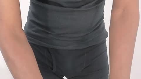 shy little online show from 11/01/25, 05:48