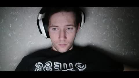 Matthew online show from 09/18/25, 01:18