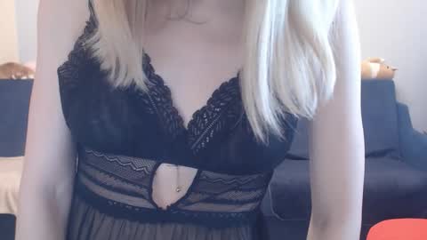 Snapshot of shy_moony chatting on 03/21/26, 06:22 just Alex online show from 03/21/26, 06:22