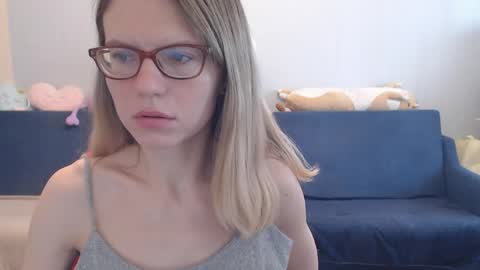 Snapshot of shy_moony chatting on 03/29/26, 01:00 just Alex online show from 03/29/26, 01:00