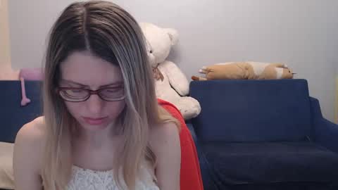 Snapshot of shy_moony chatting on 04/24/26, 06:43 just Alex online show from 04/24/26, 06:43