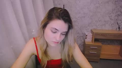 shy_sabrina_ online show from 12/20/24, 12:05