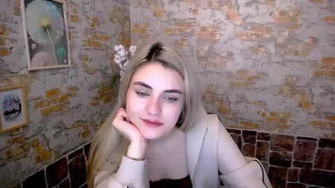 shy_sabrina_ online show from 01/20/25, 07:47