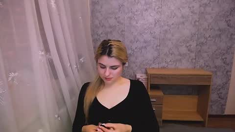shy_sabrina_ online show from 02/07/25, 11:45