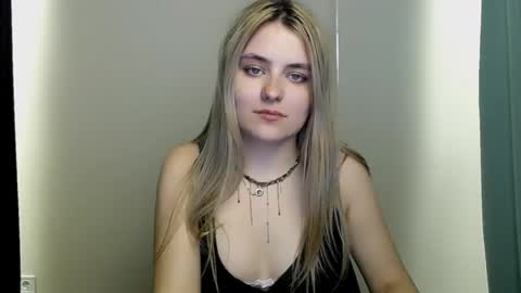 Snapshot of shy_sabrina_ chatting on 04/16/26, 05:36 shy_sabrina_ online show from 04/16/26, 05:36