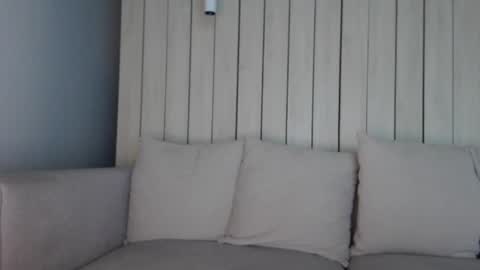 shy_schoolgirl_ online show from 01/27/25, 09:44