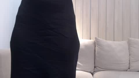 shy_schoolgirl_ online show from 03/11/25, 06:30
