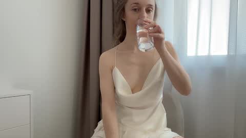 Snapshot of shy_schoolgirl_ chatting on 03/01/26, 11:56 shy_schoolgirl_ online show from 03/01/26, 11:56