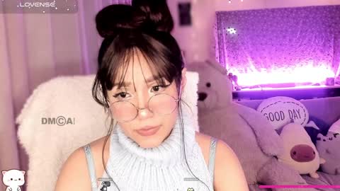 Snapshot of shyangie24 chatting on 01/25/25, 05:51 Angeline 3  independent come here when am horny... online show from 01/25/25, 05:51
