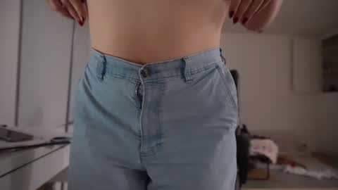 bella online show from 09/13/25, 05:07