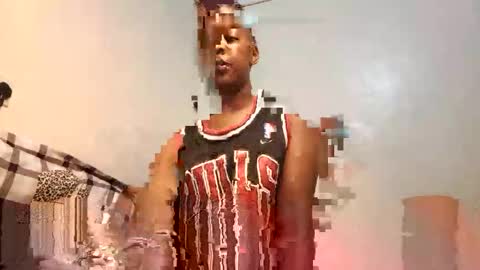 Snapshot of shybambie chatting on 11/18/25, 03:38 Bambi online show from 11/18/25, 03:38