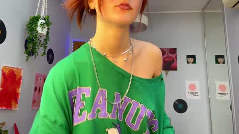 Bella online show from 12/17/24, 10:01