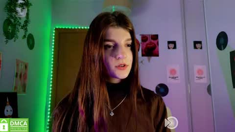 Bella online show from 03/06/25, 06:59