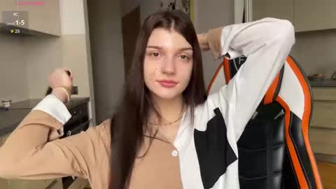 Bella online show from 10/30/25, 08:16