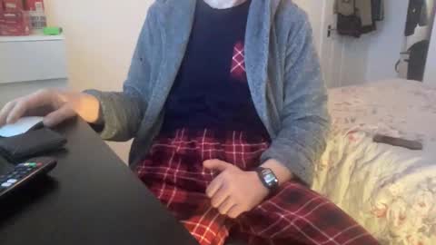 Snapshot of shyboy0533 chatting on 11/05/25, 08:03 shyboy0533 online show from 11/05/25, 08:03