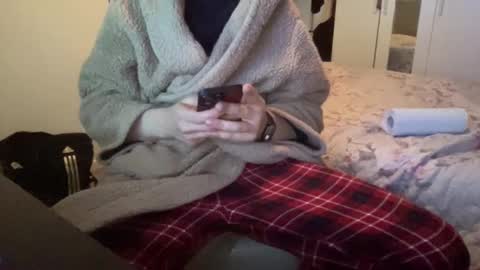 Snapshot of shyboy0533 chatting on 11/09/25, 07:01 shyboy0533 online show from 11/09/25, 07:01