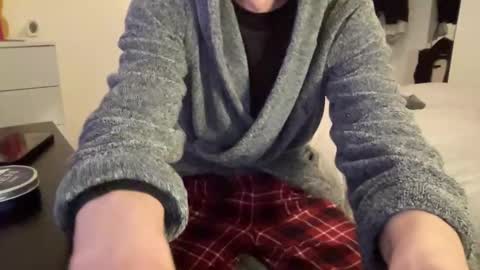 Snapshot of shyboy0533 chatting on 01/16/26, 08:57 shyboy0533 online show from 01/16/26, 08:57