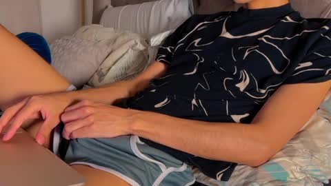 Snapshot of shydude666 chatting on 12/13/24, 09:52 shydude666 online show from 12/13/24, 09:52