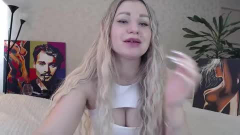 Eva online show from 02/15/26, 06:32