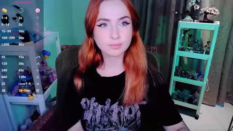 Snapshot of shyfoxxxy chatting on 04/20/26, 05:32 Effie online show from 04/20/26, 05:32