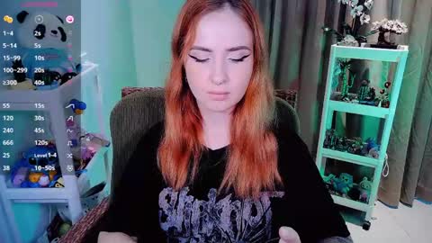 Snapshot of shyfoxxxy chatting on 04/21/26, 05:47 Effie online show from 04/21/26, 05:47