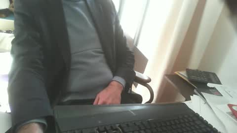 Snapshot of shyfrenchcock chatting on 02/06/25, 09:11 shyfrenchcock online show from 02/06/25, 09:11