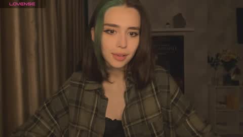 Snapshot of shygaze chatting on 09/16/25, 06:53 shygaze online show from 09/16/25, 06:53