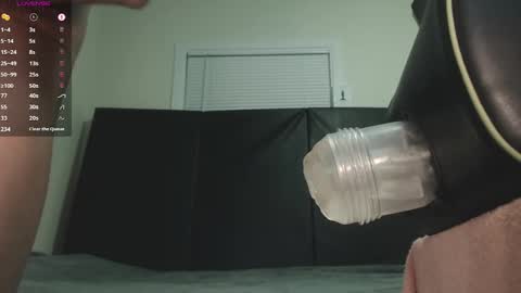 Snapshot of shyguy0401xx chatting on 02/10/25, 03:35 ShyGuy0401xx online show from 02/10/25, 03:35