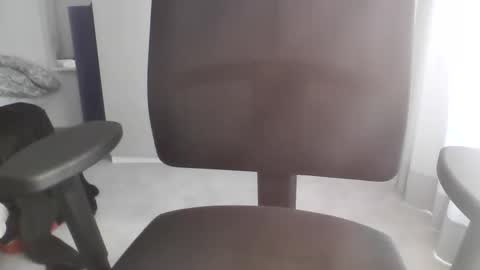 Snapshot of shyguy_2005 chatting on 03/09/26, 10:30 shyguy_2005 online show from 03/09/26, 10:30